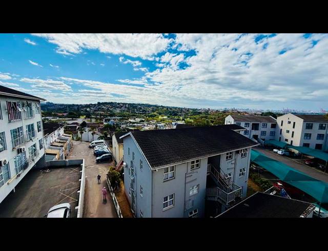 3 BEDROOM APARTMENT FOR SALE IN SEA VIEW